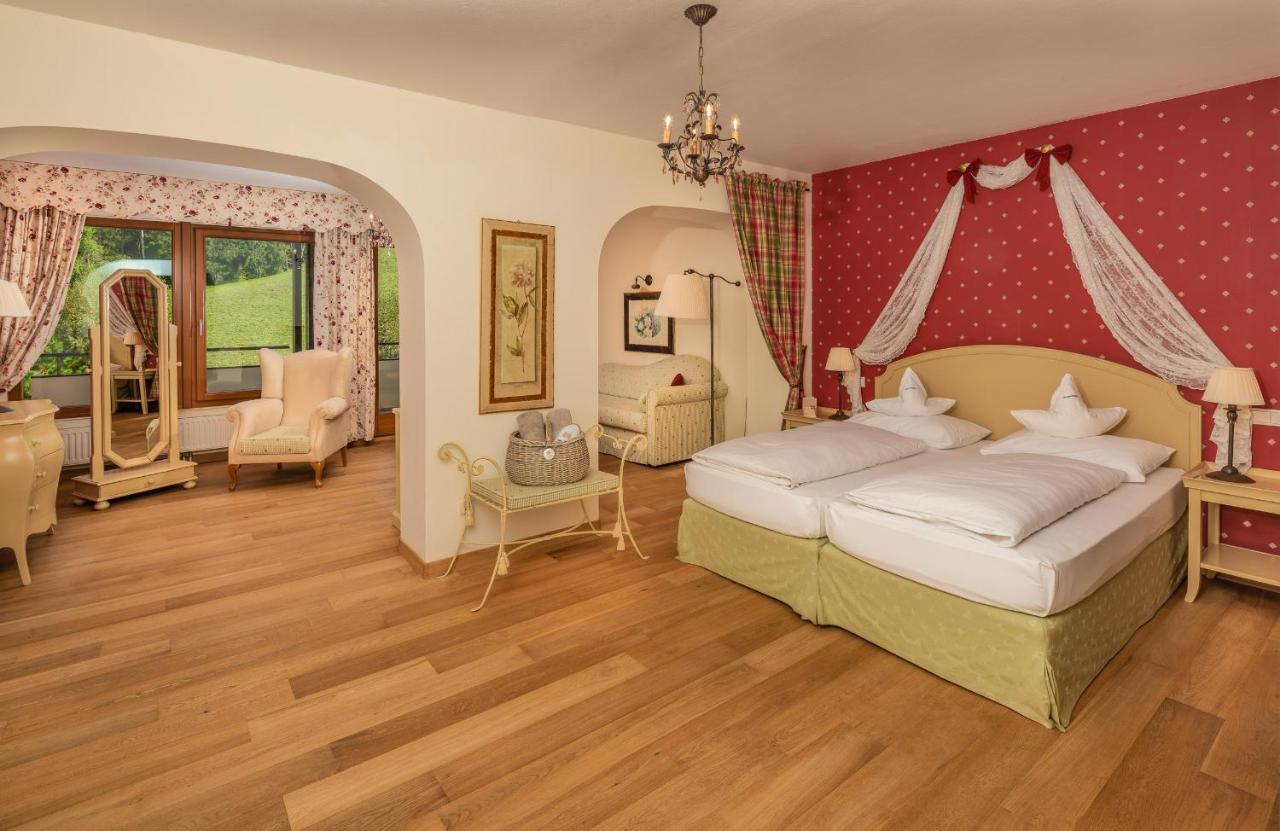 Royal Hotel Hinterhuber Рисконе Екстериор снимка