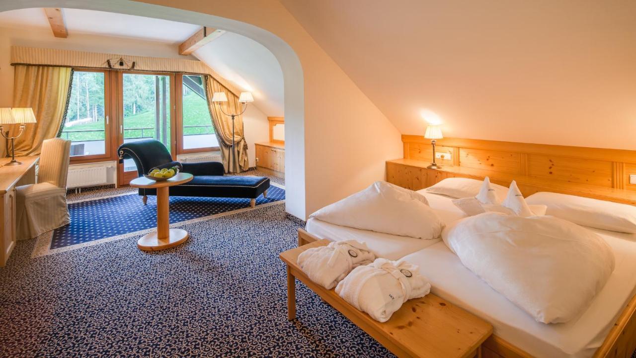 Royal Hotel Hinterhuber Рисконе Екстериор снимка