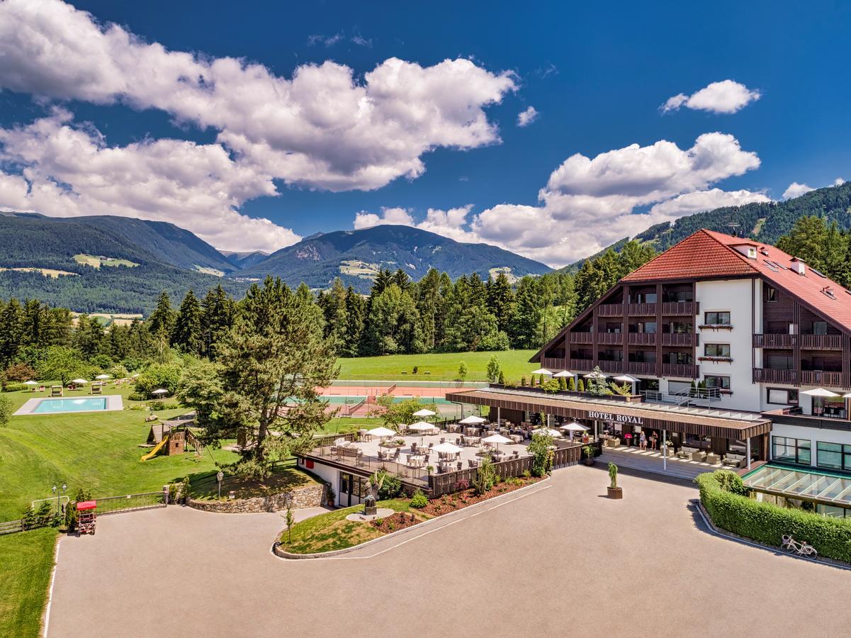 Royal Hotel Hinterhuber Рисконе Екстериор снимка